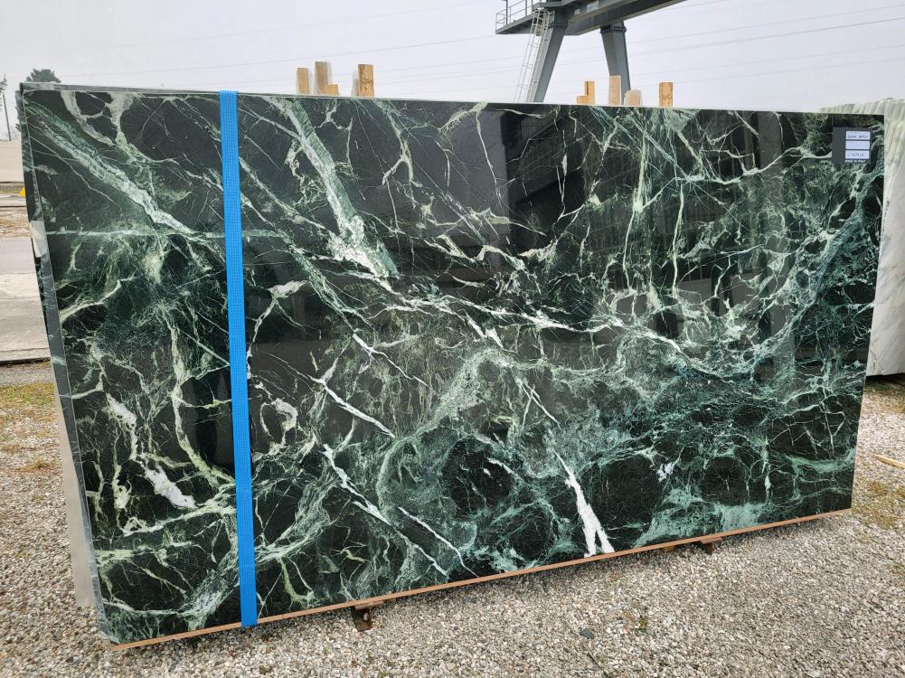 VERDE ANTICO Fornitura Veneto (Italia) di lastre grezze lucide in marmo naturale C0657A , SL2CM 